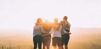 Aniversário de amigo: 5 dicas de mensagens personalizadas para mostrar que você se importa MUITO com ele