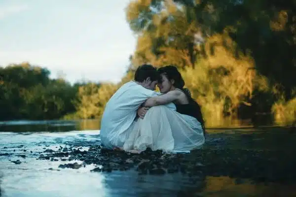 pensarcontemporaneo.com - Se você amou "The Crown” ou “Bridgerton" esta série será uma flecha certeira em seu coração