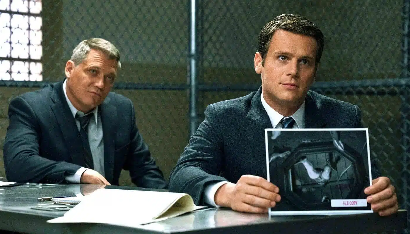 pensarcontemporaneo.com - Essa série recheada de plot twists vai fazer você se sentir um detetive até o final