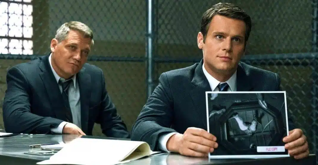 Essa série recheada de plot twists vai fazer você se sentir um detetive até o final