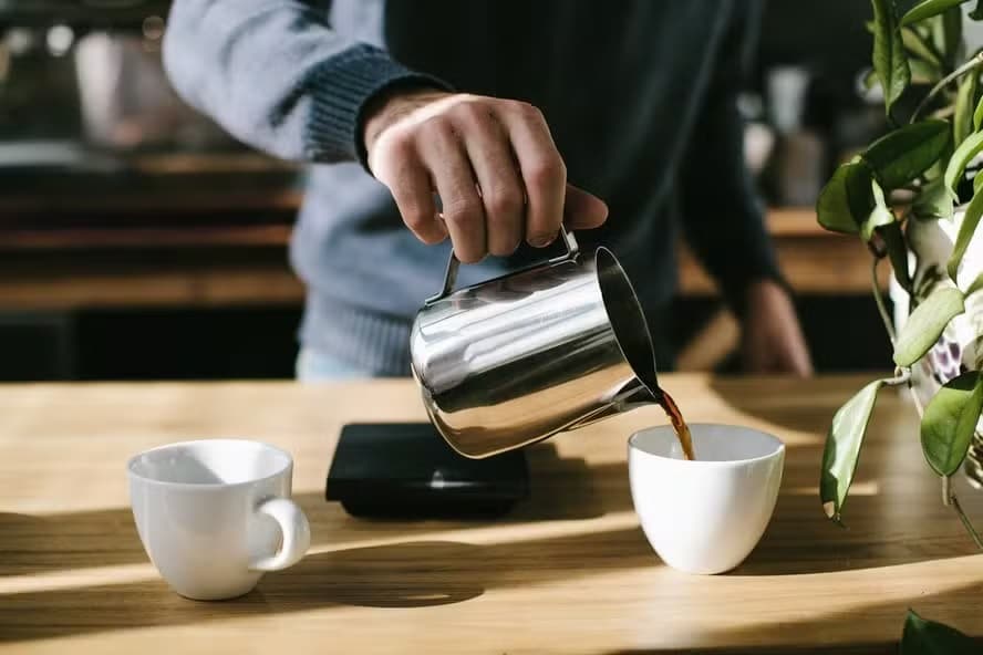 pensarcontemporaneo.com - Até que horas você pode tomar café sem afetar seu sono? Novo estudo responde de uma vez por todas