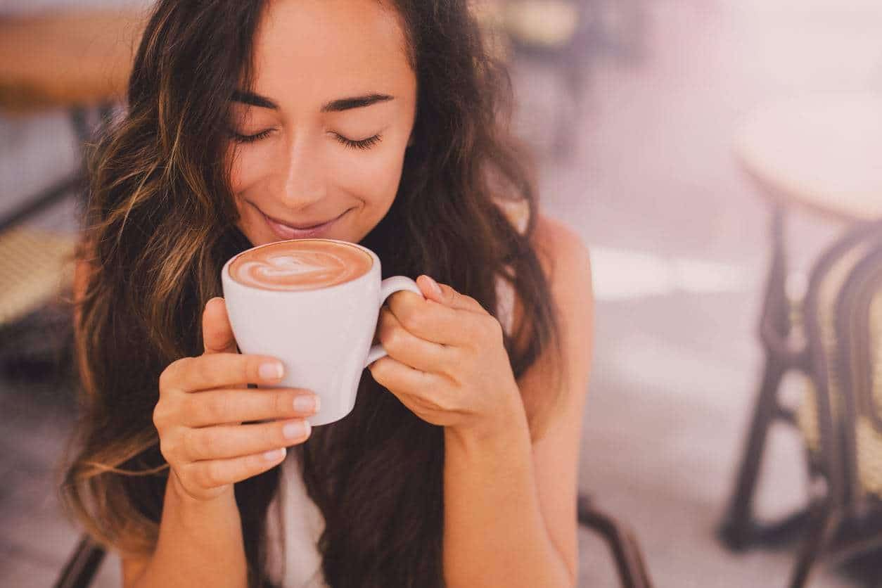 pensarcontemporaneo.com - Até que horas você pode tomar café sem afetar seu sono? Novo estudo responde de uma vez por todas