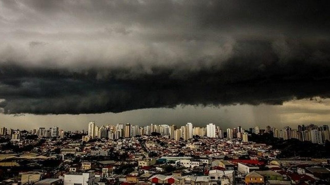 Chuva preta: Entenda fenômeno que atingirá São Paulo