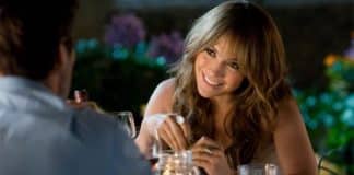 Só mais essa semana na Netflix: Comédia romântica com Jennifer Lopez vai deixar seu dia mais leve