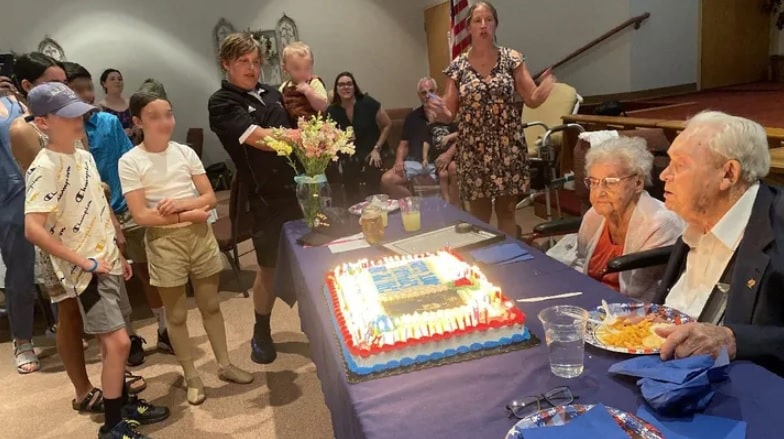 pensarcontemporaneo.com - [VIDEO] Casal celebra 100 anos de idade e 79 de casamento: 'Um lar feliz é onde Deus está'