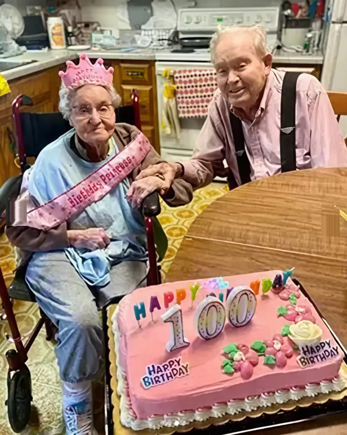 pensarcontemporaneo.com - [VIDEO] Casal celebra 100 anos de idade e 79 de casamento: 'Um lar feliz é onde Deus está'