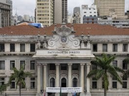 Faculdade de Direito da USP suspende aulas após estudante tirar a própria vida dentro do Campus - polícia investiga